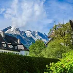 Haus Bergspitze * 加爾米施-帕滕基興